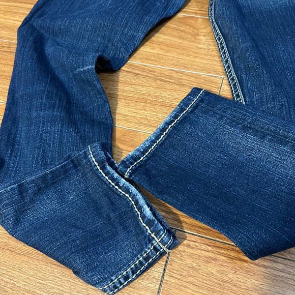 Silver Suki Capris - Picture 9 of 9